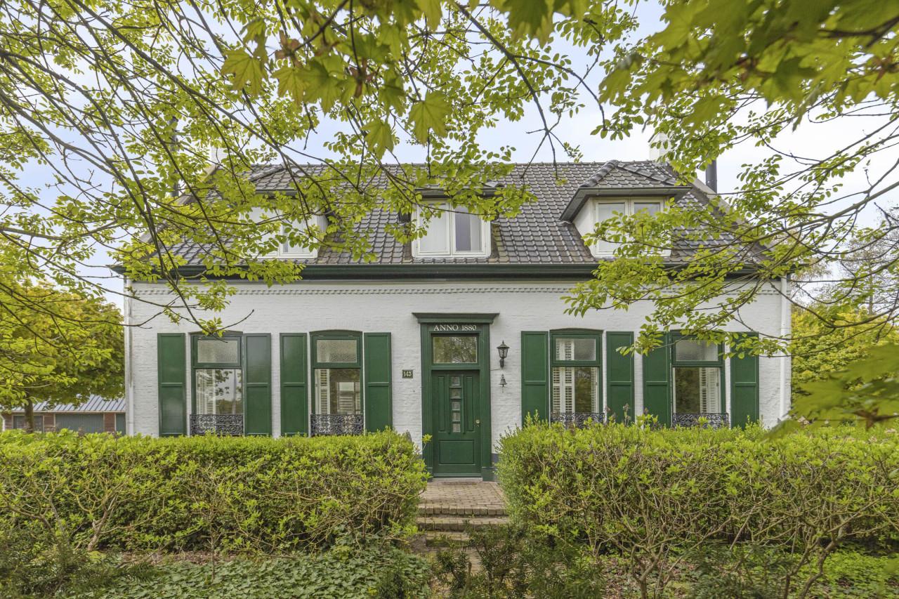 Vrijstaand huis met apart gastenhuis (Bed and Breakfast!)