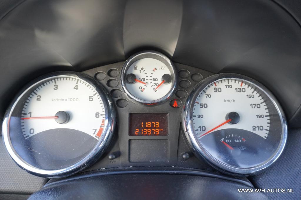 Peugeot 207 sw 1.4 vti xs