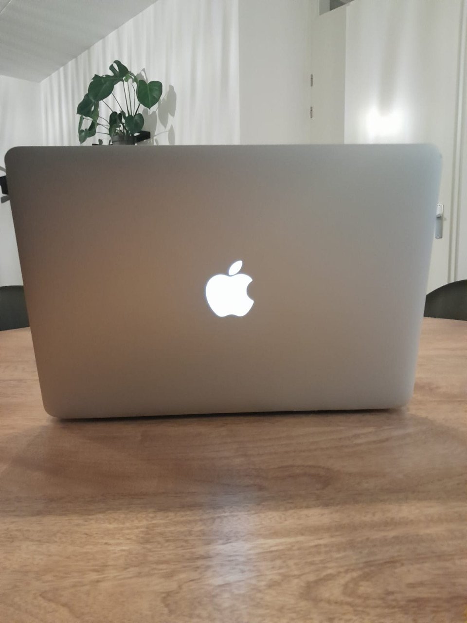 Apple MacBookAir 2015 | 13.3" | 1.6 GHz | 4 GB | 128 GB SSD | 9 m garantie