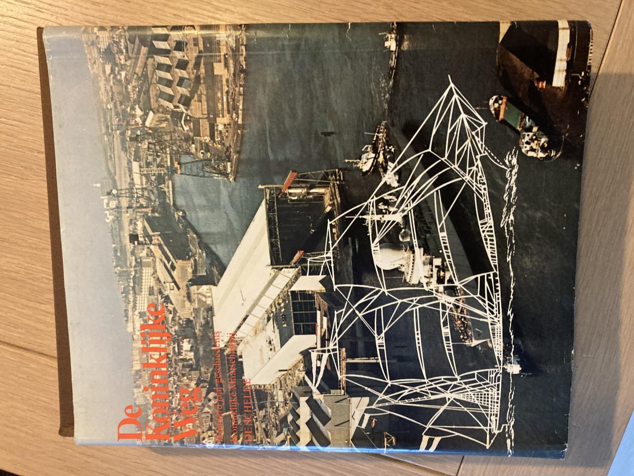 Boek 100 jaar geschiedenis KM de Schelde