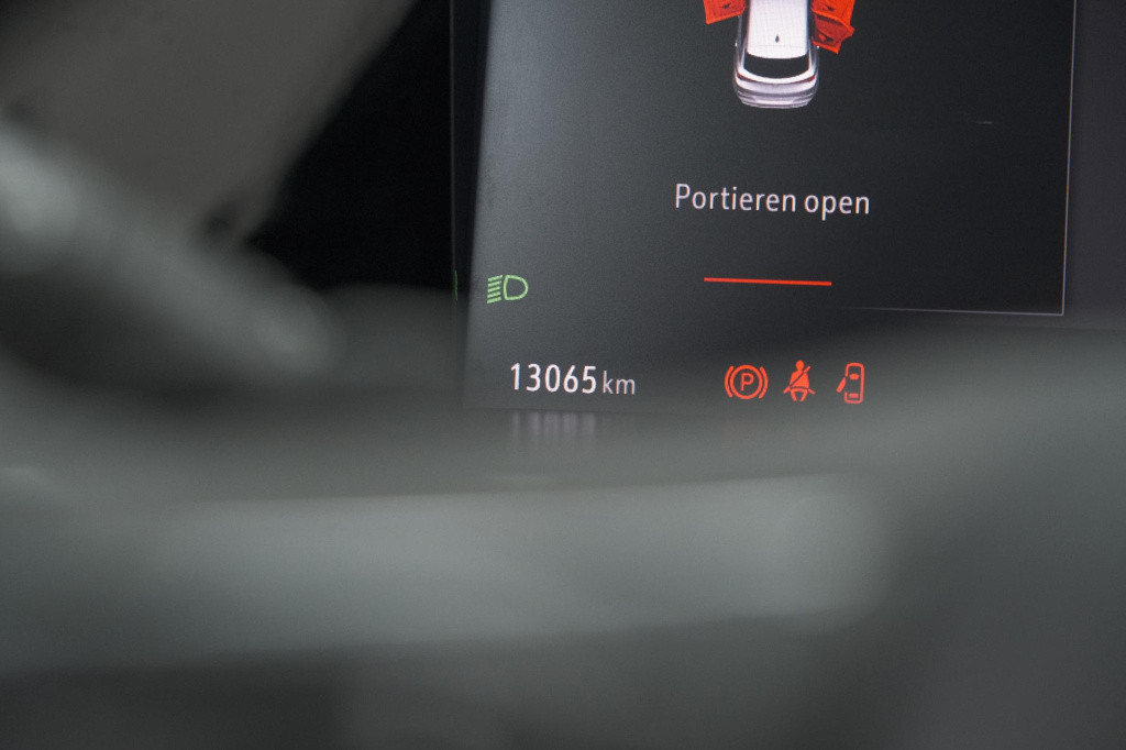 Opel Grandland turbo 130 at8 ultimate | camera | adaptieve cruise control |