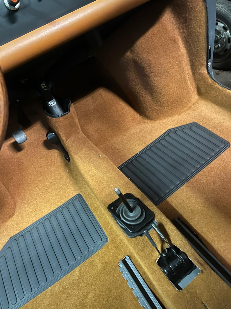 Volledig gerestaureerde Fiat 500 R, b.jr. '75