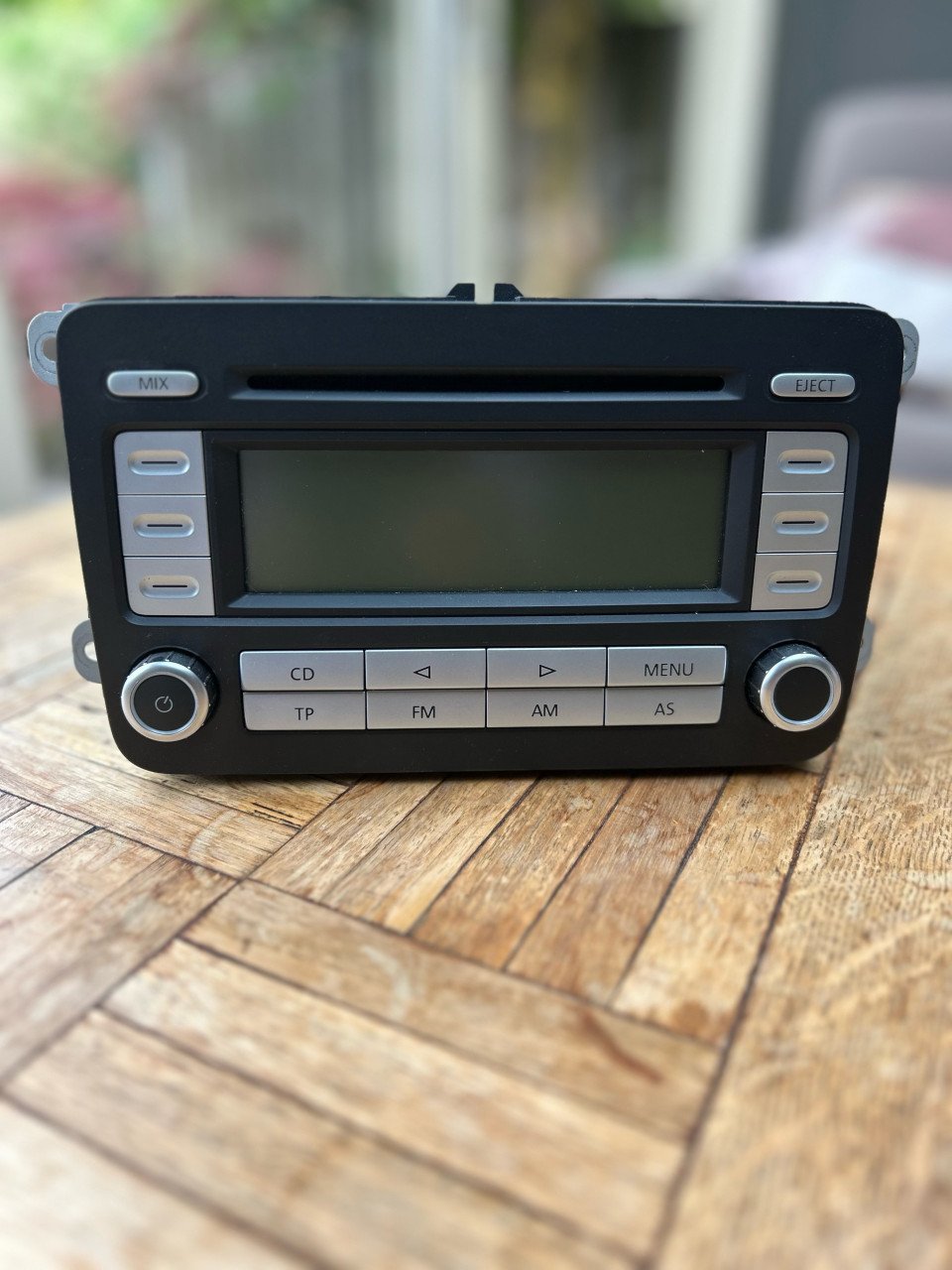 Autoradio origineel. VW Golf 5