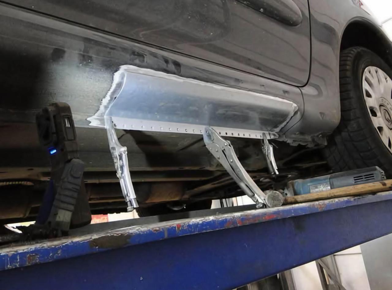 TP autoservice! voor al uw onderhoud aan uw auto, bestelauto of camper!!