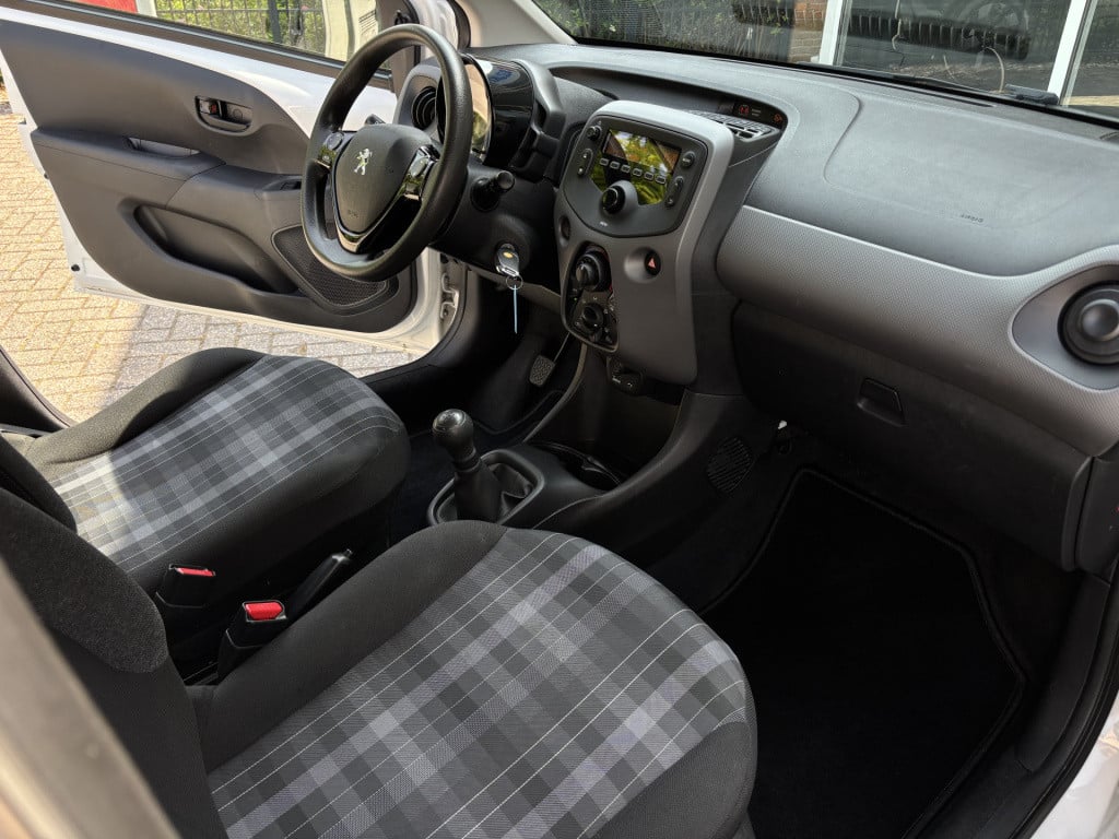 Peugeot 108 1.0 e-vti active