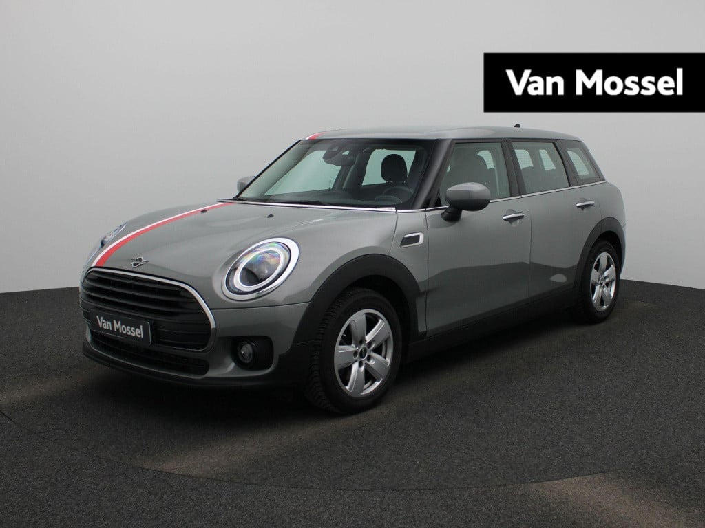 Mini Clubman 1.5 cooper essential | automaat | lage km stand! | navigatie |