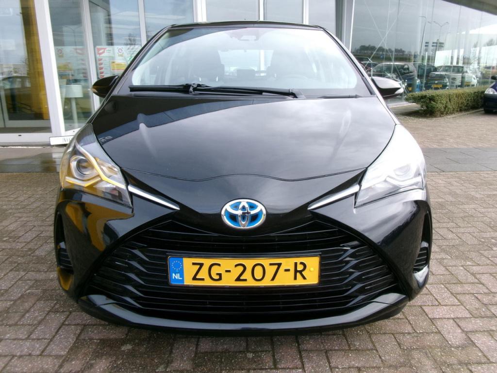 Toyota Yaris 1.5 hybrid clima, camera, multimedia, bluet.