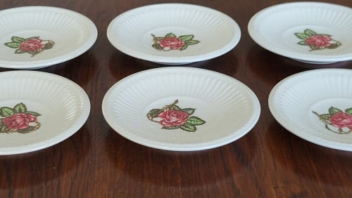 Set van 6 Wedgwood Moss Rose bonbon bordjes schoteltjes 8 cm