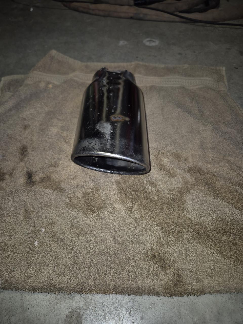 Saab aero uitlaat sierstuk