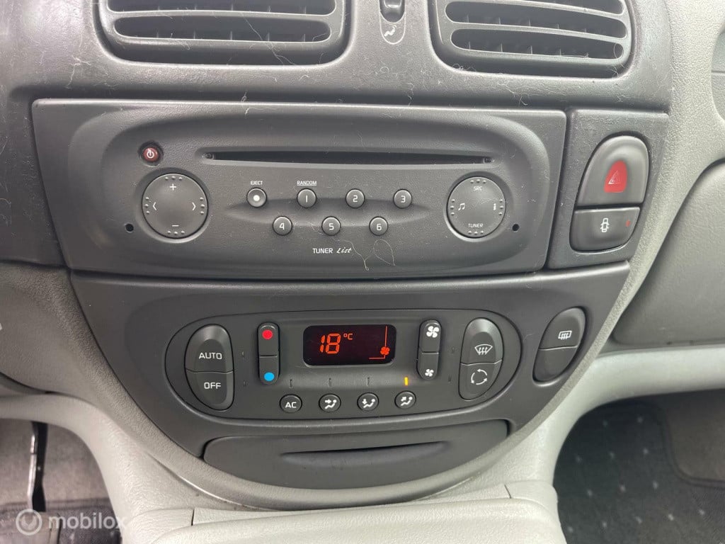 Renault Scenic 1.6-16v expression