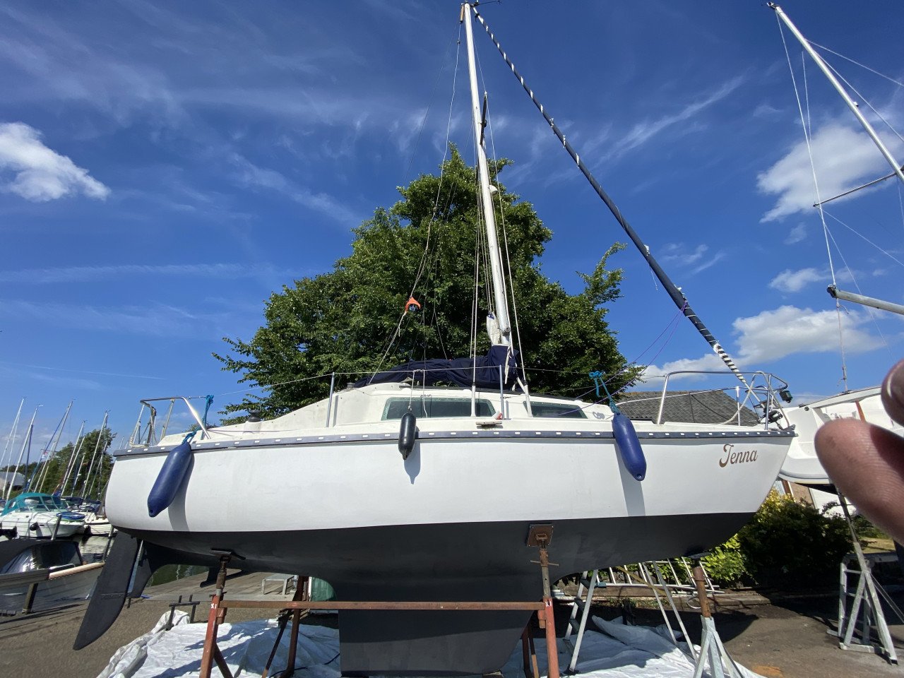 Kajuitzeilboot 22 voet met 8pk bb incl ligplaats stad aan het haringvliet