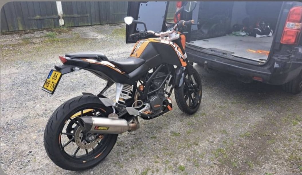 Ktm duke 200