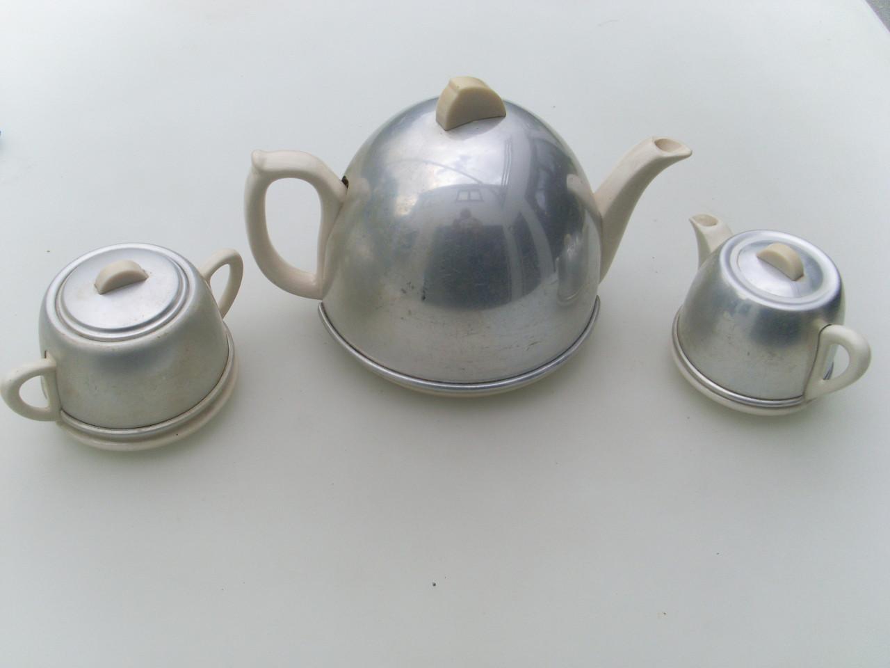 Vintage koffiekan-suikerpot-melkkan in perfecte staat