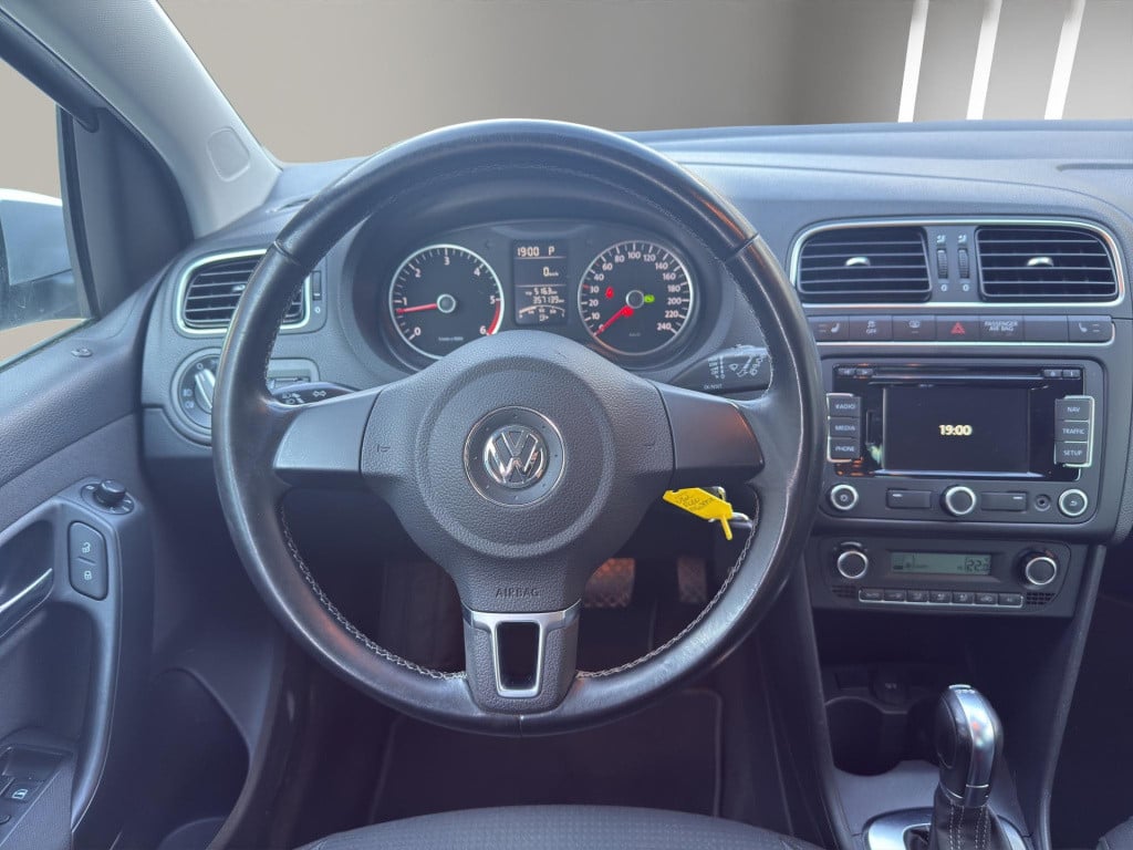 Volkswagen Polo 1.6 tdi highline dsg clima stoelverwarming