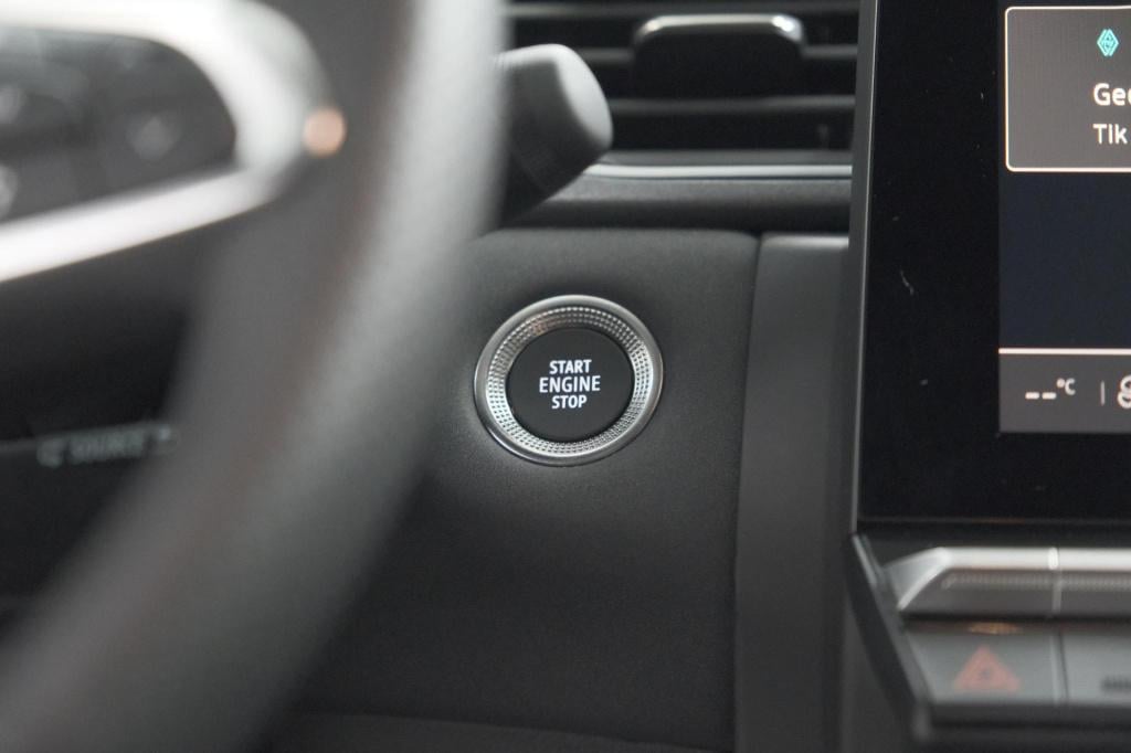 Renault Captur 1.8 e-tech full hybrid 160 techno | camera | adaptieve cruis