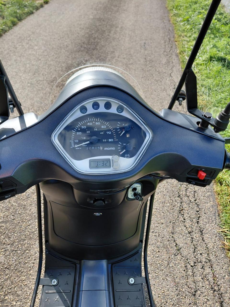 Momo Morino bromscooter 2021