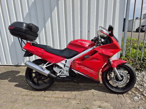 Honda VFR750, sportieve toermotor!