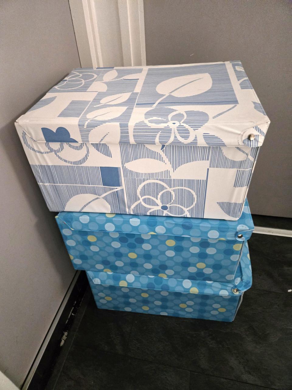 3 opbergdozen gemaakt van vinyl met een venster. L50x B40x H25 cm