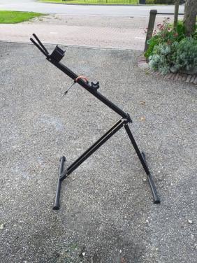 """"REPARATIESTEUN en SCHOONMAKEN  en afstellen VAN DE FIETS""""