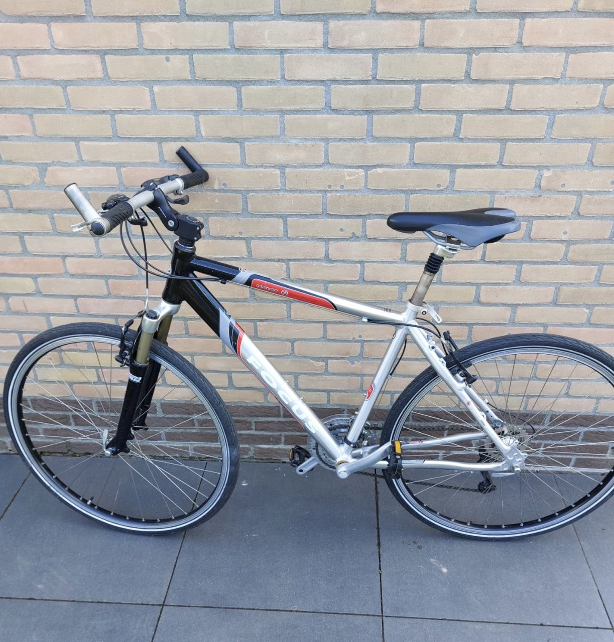 2 zgan Focus Dames/ Herenfiets. 225 euro per fiets. 21 versnellingen.