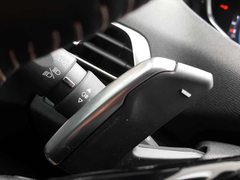 Peugeot 3008 1.6 plug-in hybrid 225pk e-eat8 allure pack business | navi |