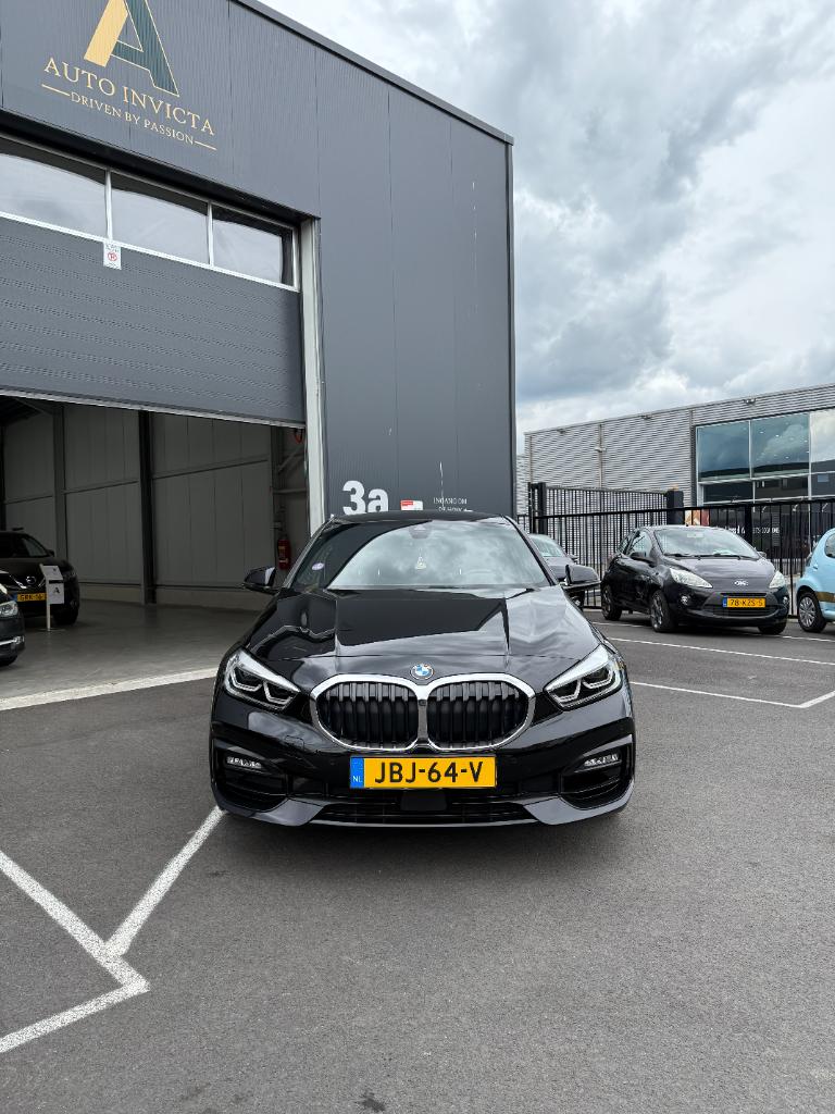 BMW 1 Serie 118i high executive - automaat