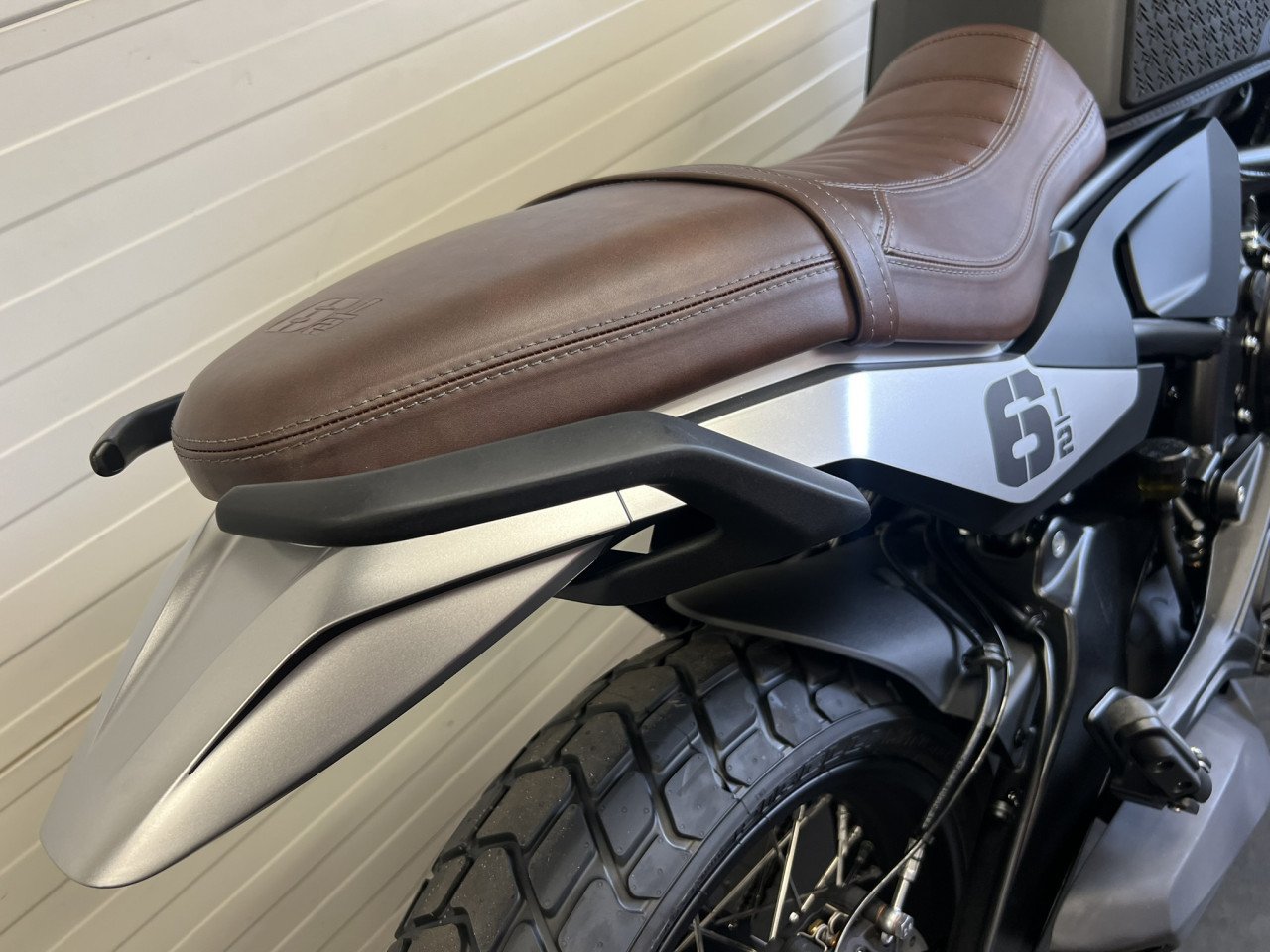Moto Morini Seiemmezzo SCR 650 nu €7999,- all in!