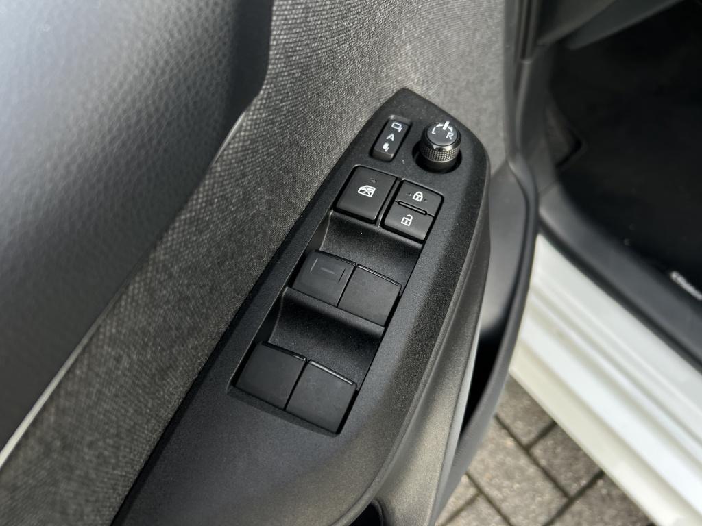 Toyota Yaris 1.5 hyb. executive