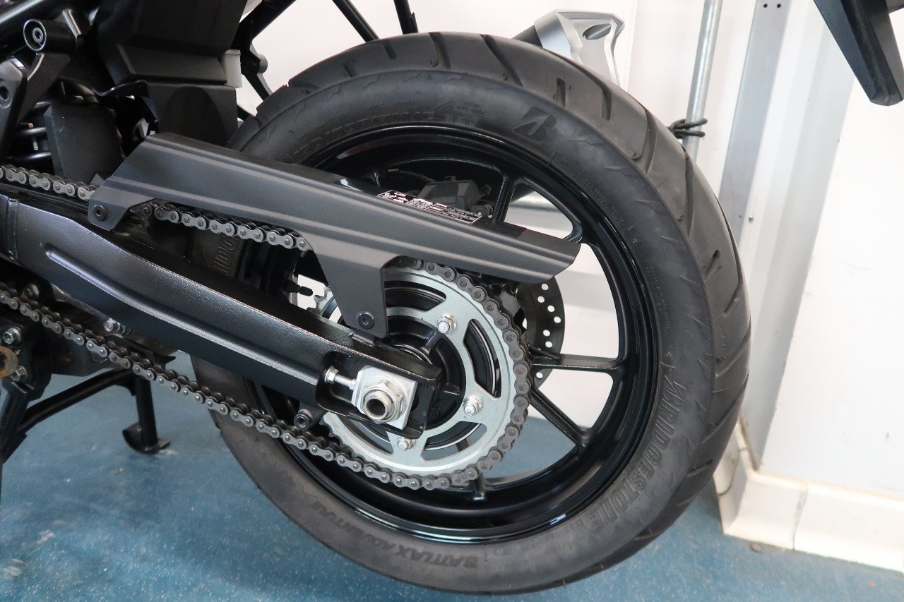 Suzuki V-Strom 1050 2025 BTW motor