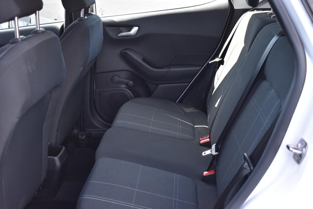 Ford Fiesta 1.1 trend | navigatie | airco | lmv 16" | apple carplay/android
