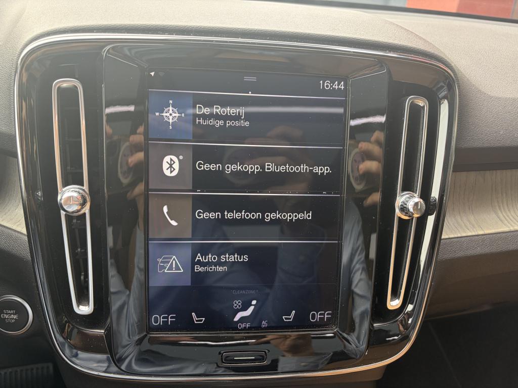 Volvo XC40 2.0 t4 inscription automaat | leer | pano | 19''