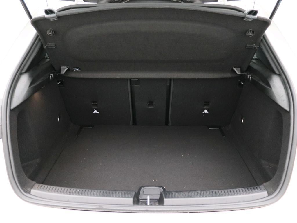 Mercedes-Benz A-Klasse 180 business solution amg amg line | night pakket | 