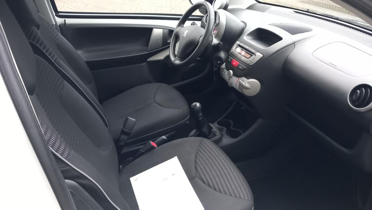 Peugeot 1.0 12v 107 Active 3deurs bj:2014 led-airco apk 2026