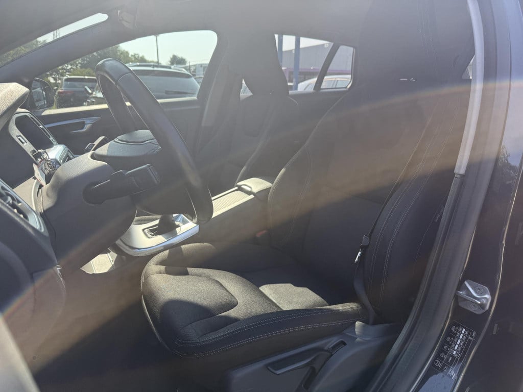 Volvo V60 2.0 d3 summum pdc stoelverwarming