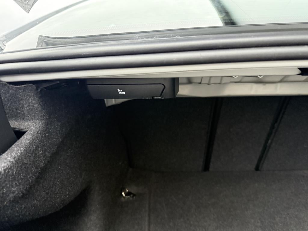 BMW 3-serie 320i 184pk executive sportline sedan