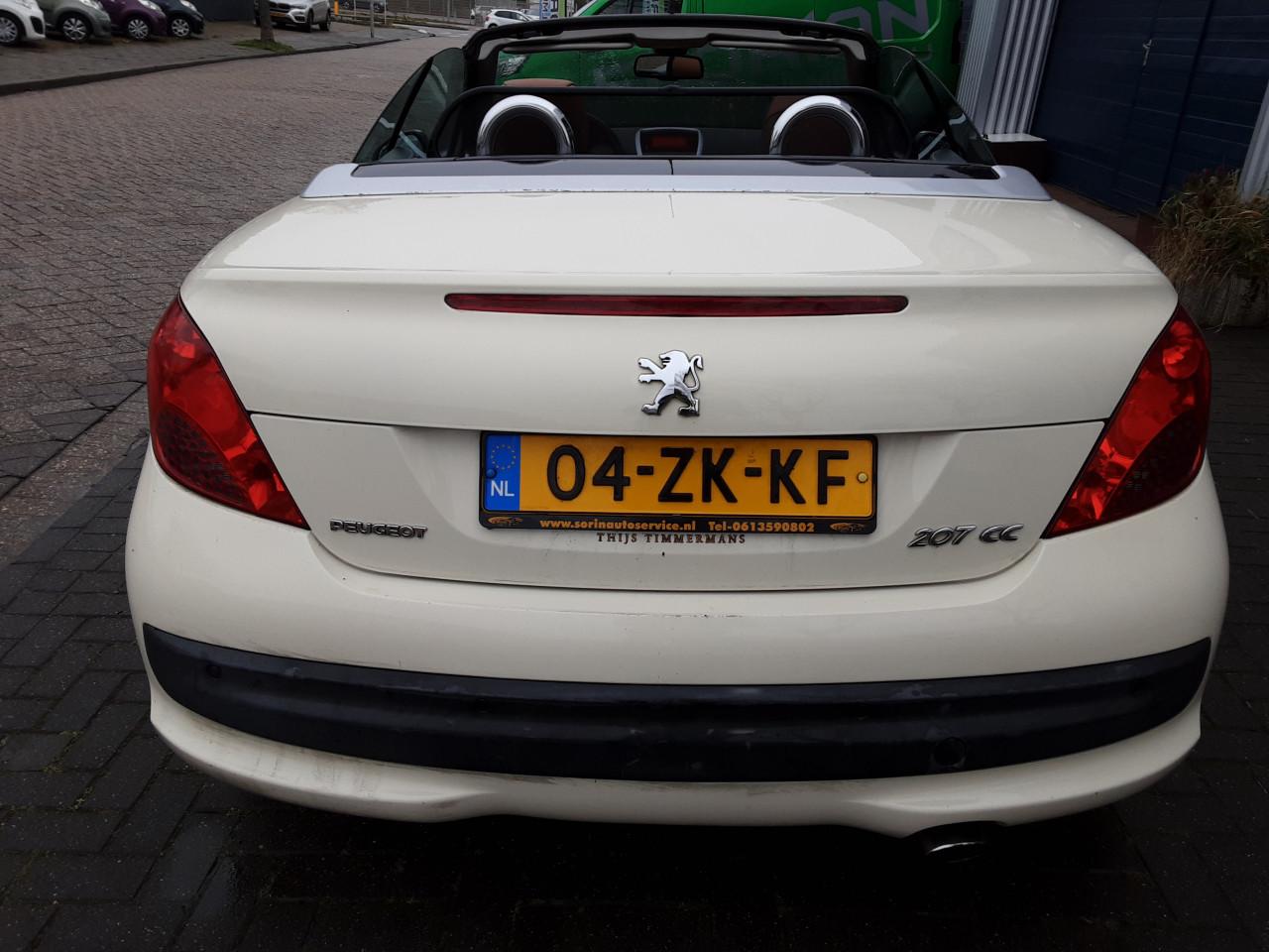 Peugeot 207 CC 1.6-16V T Sport