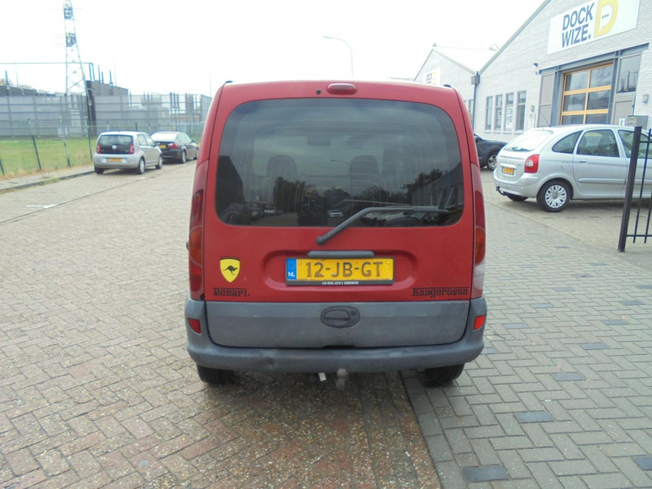 Renault Kangoo 5 persoons benzine ,echte werkauto ,apk t/m juni 2026