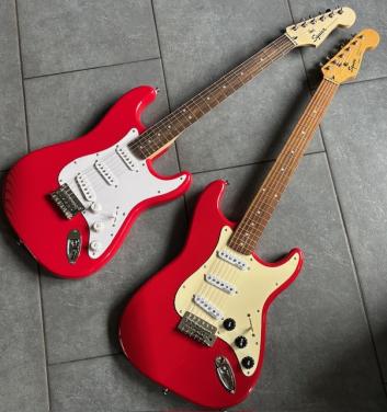 Als nieuw, 2 Squier stratocaster gitaren.