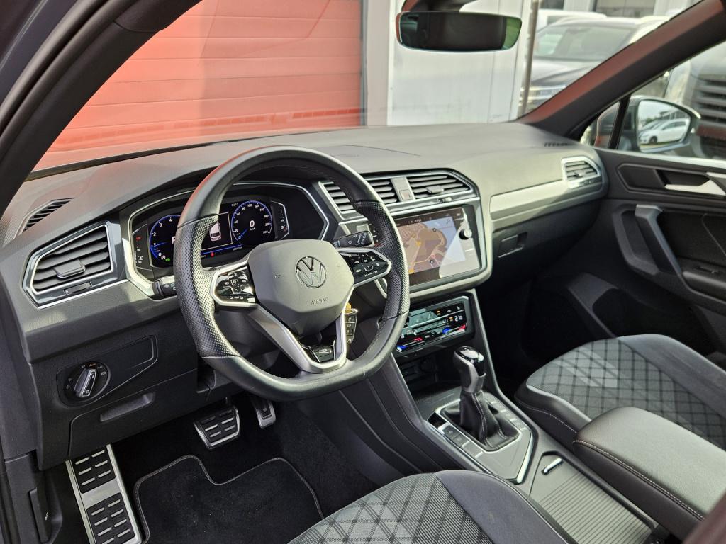 Volkswagen Tiguan 1.5 tsi r-line business+ | pano | acc | stoel/stuur verw.