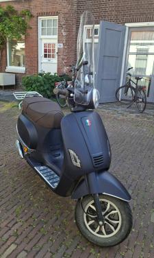 Scooter GTS Toscana Exclusive (2024) /1e Eigenaar / 2768 km