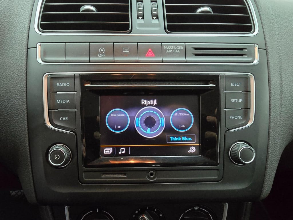 Volkswagen Polo occasion automaat 1.2 tsi highline prachtuitvoering | tweed