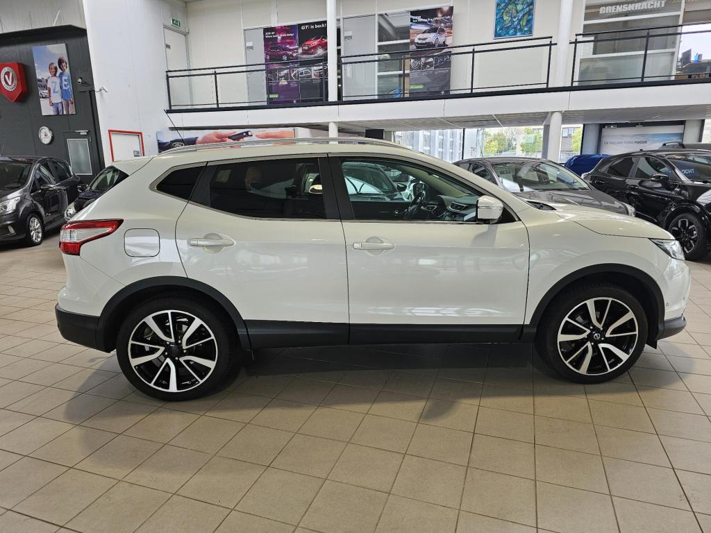 Nissan Qashqai 1.2 premier edition
