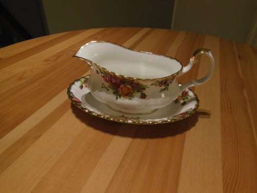 Mooie Sauskom met schotel Royal Albert