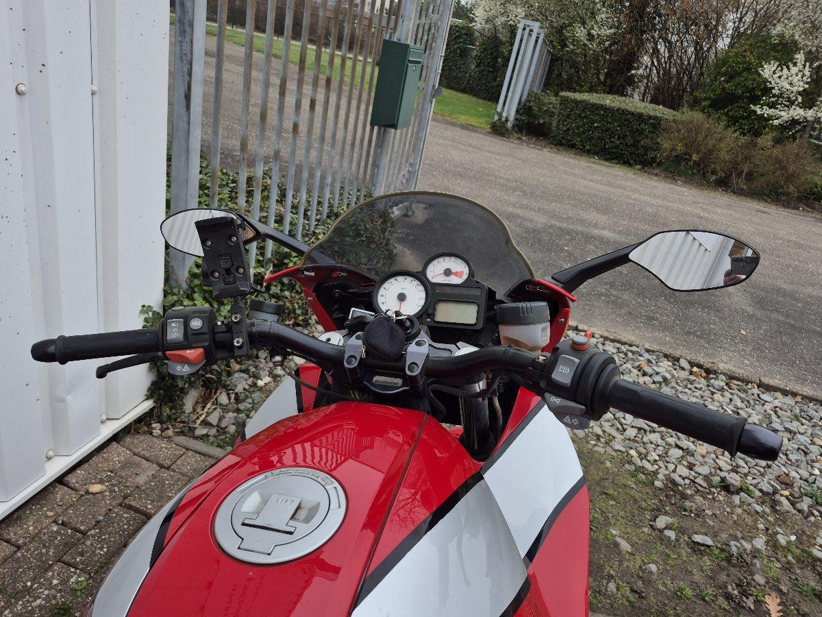 Bmw R1200S uit 2006, hele dikke naked bike!