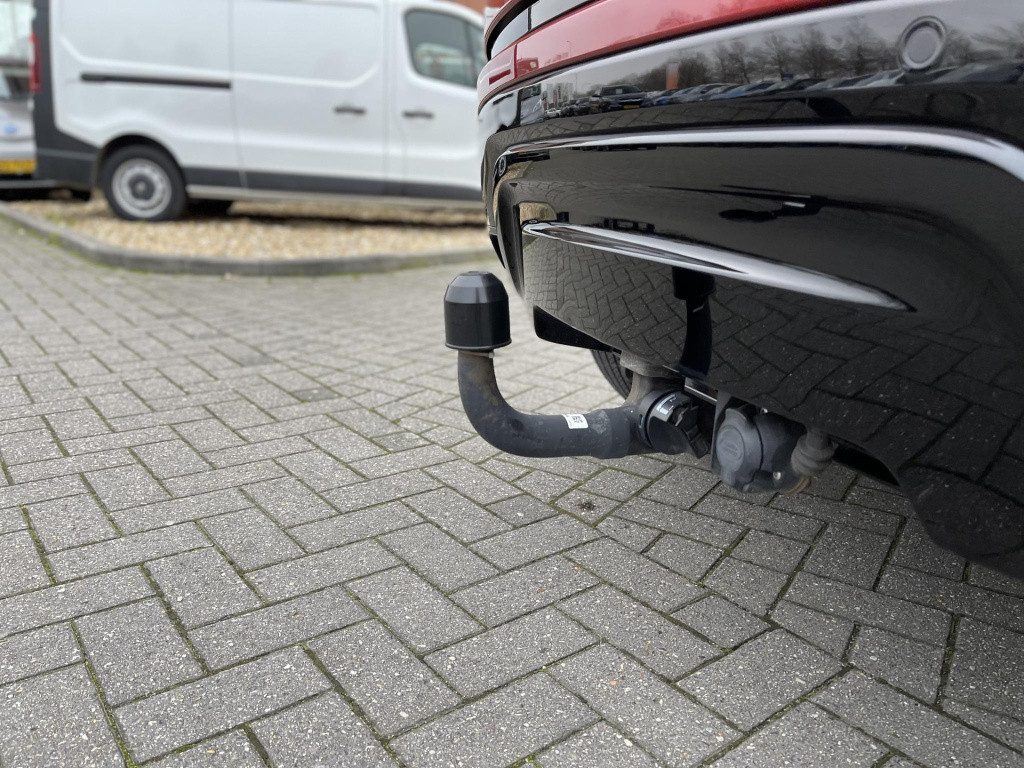 Land Rover Range Rover 1.5 p300e awd r-dynamic hse | tekhaak afneembaar | p