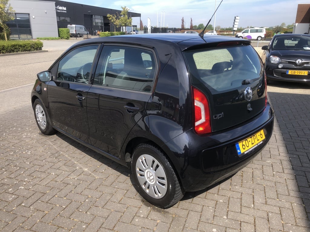 Volkswagen UP! 1.0 move up! bluem.