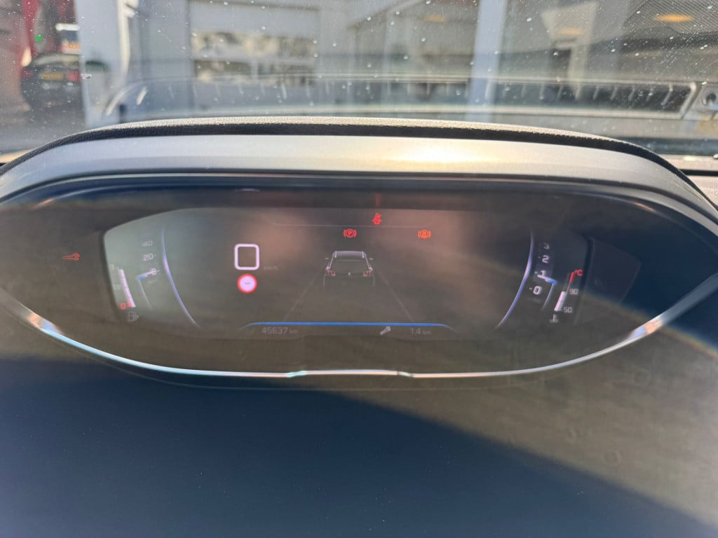 Peugeot 5008 1.2 puretech allure 7-persoons
