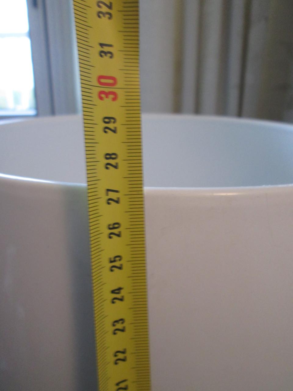 Grote witte bloempot