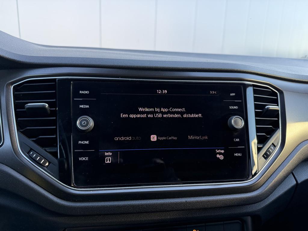 Volkswagen T-roc 1.5 tsi 150pk sport