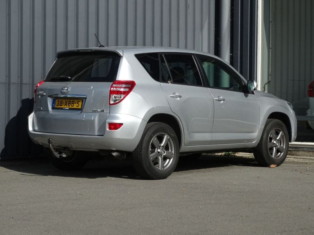 Toyota Rav4 2.0 vvti dynamic automaat | trekhaak | navi | bluetooth